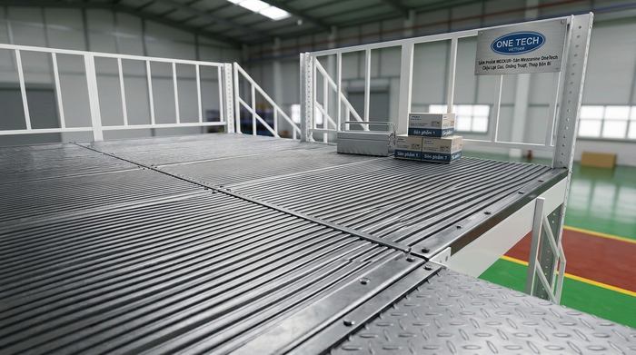 Mặt sàn tôn gân cho kệ mezzanine Hải Phòng Mặt sàn tôn gân cho kệ mezzanine Hải Phòng chống trượt và chịu lực