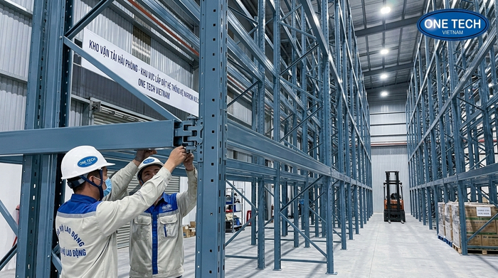 Lắp đặt Kệ Narrow Aisle trong kho Hải Phòng Lắp đặt hệ thống kệ Narrow Aisle trong kho hàng Hải Phòng