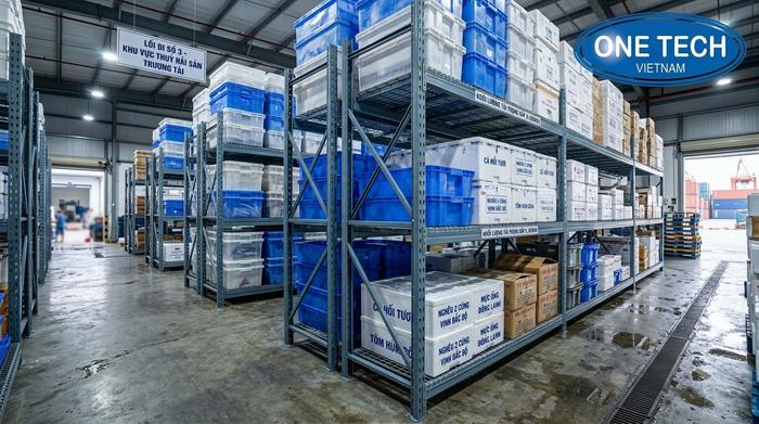Kệ trung tải lưu trữ thùng xốp và khay nhựa cho kho hải sản Hải Phòng
